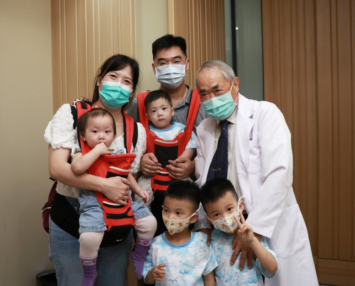 高齡IVF4寶成功案例回娘家