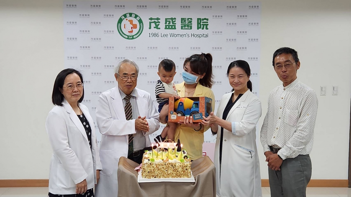 血友病帶因婦女試管成功產子.寶寶逢週歲歡慶生